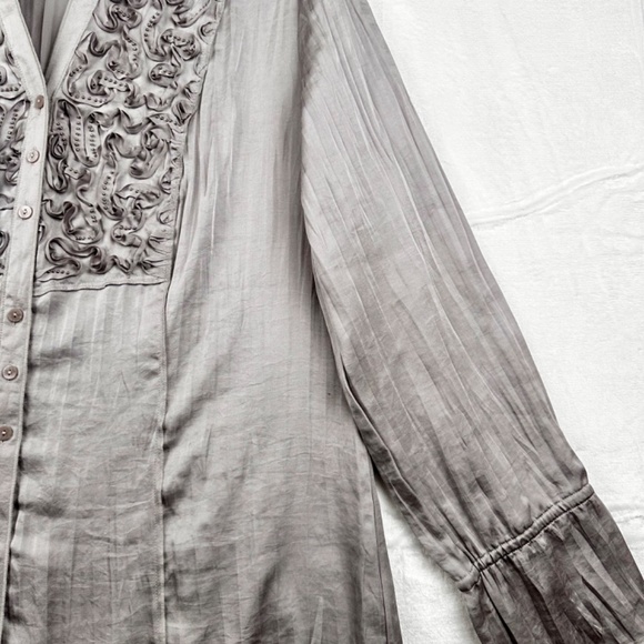 Gerry Weber Grey Beautiful Blouse with Embellished Neckline - Picture 7 of 13